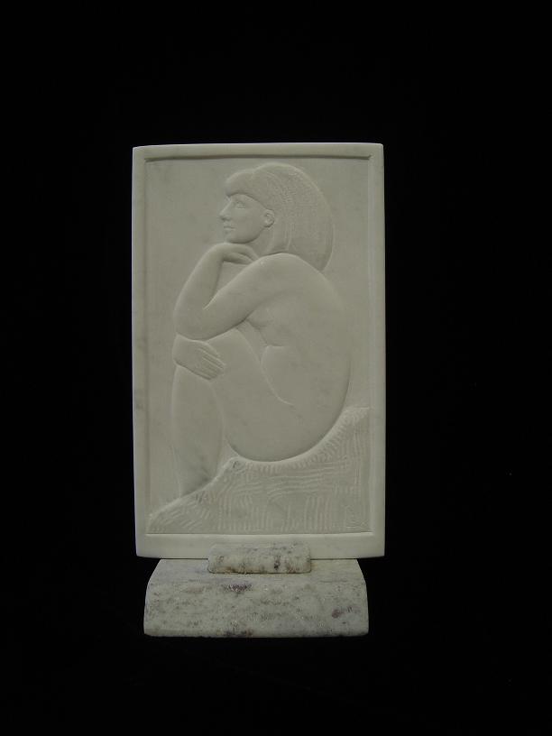 Expectations - marble sculpture by Berendina de Ruiter