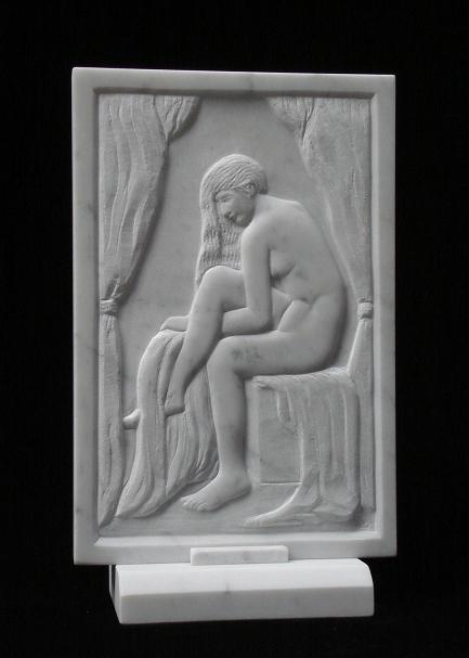 Small Pleasures - marble sculpture by Berendina de Ruiter